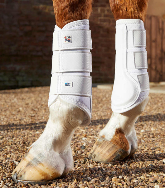 locking pony boots